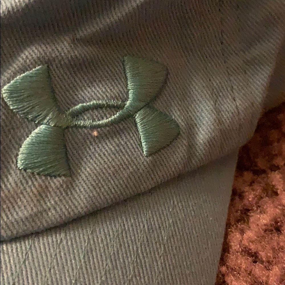 Hate - Picture 3 of 3